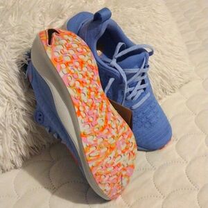 NIKE REACTX FOAM Offers Welcome